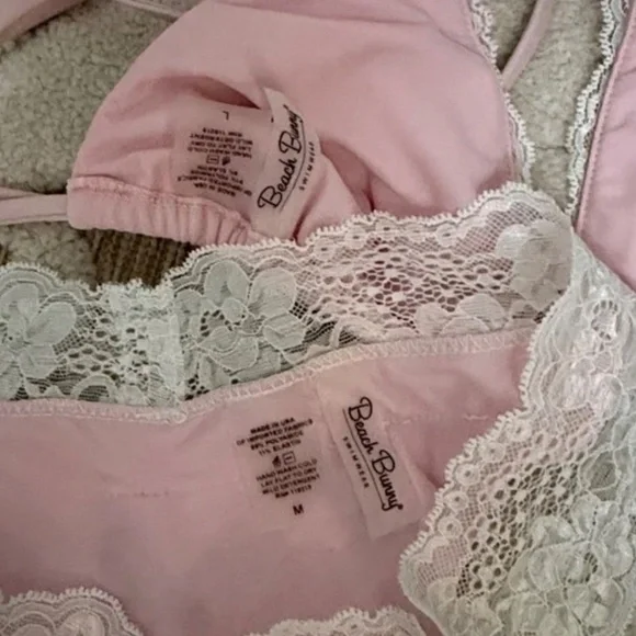 Beach bunny lace pink bikini - Picture 3 of 3